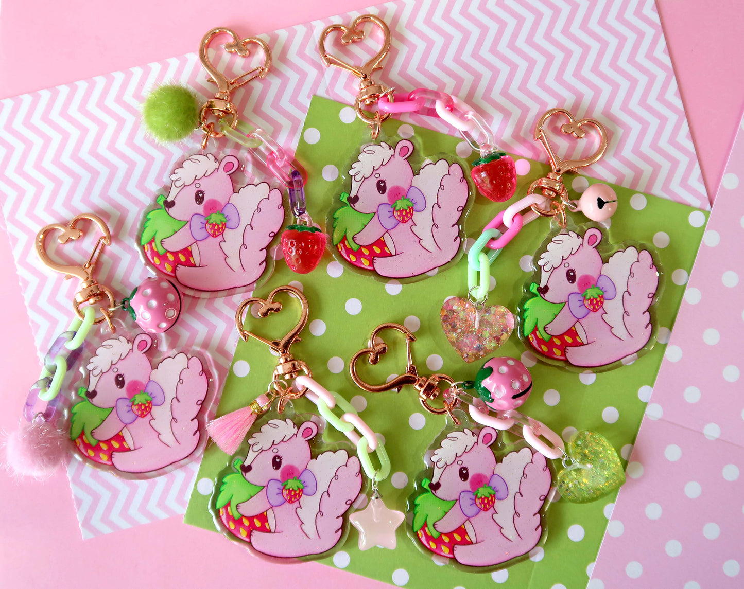 Strawberry Skunk glitter acrylic keyring w/ charms