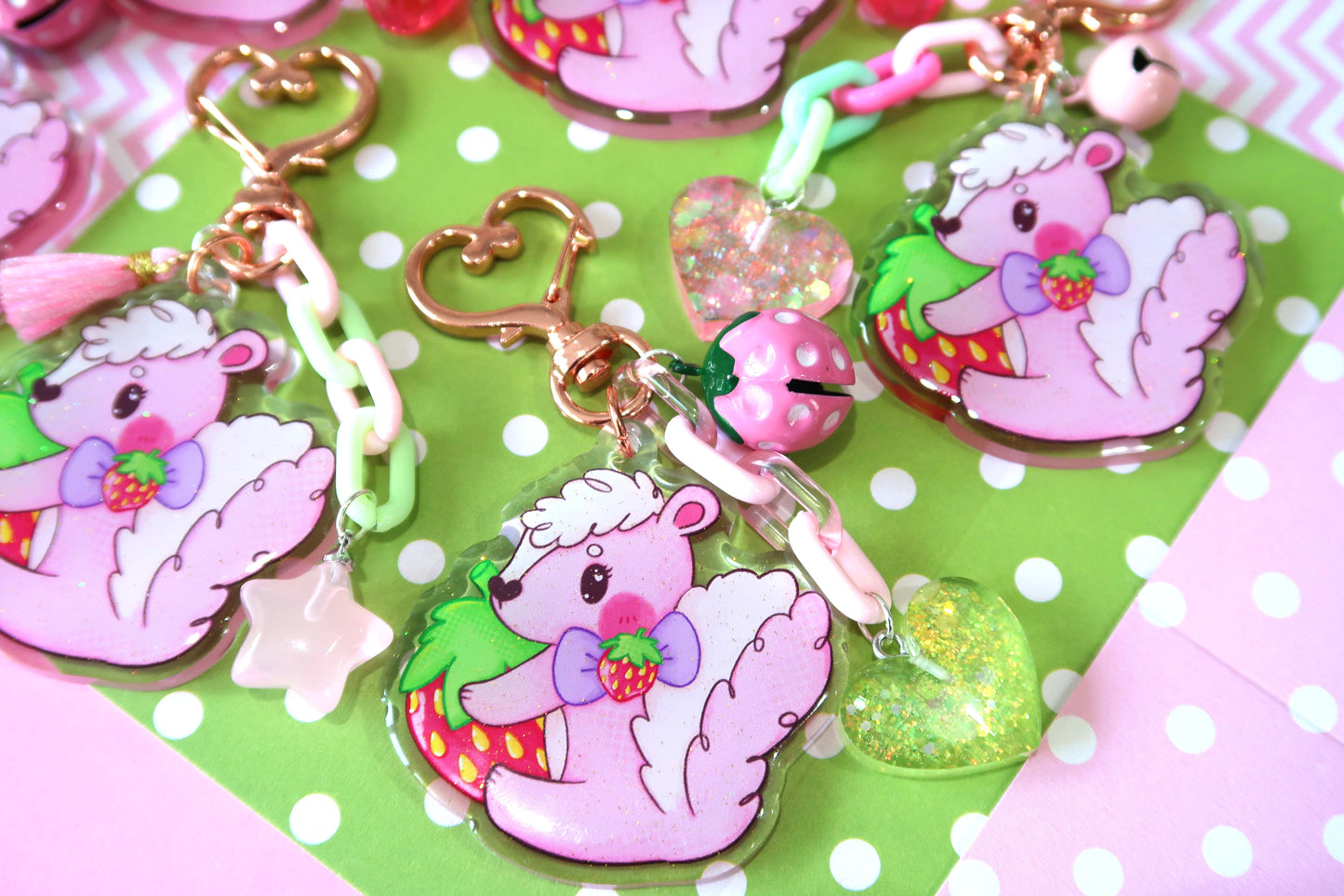 Strawberry Skunk glitter acrylic keyring w/ charms