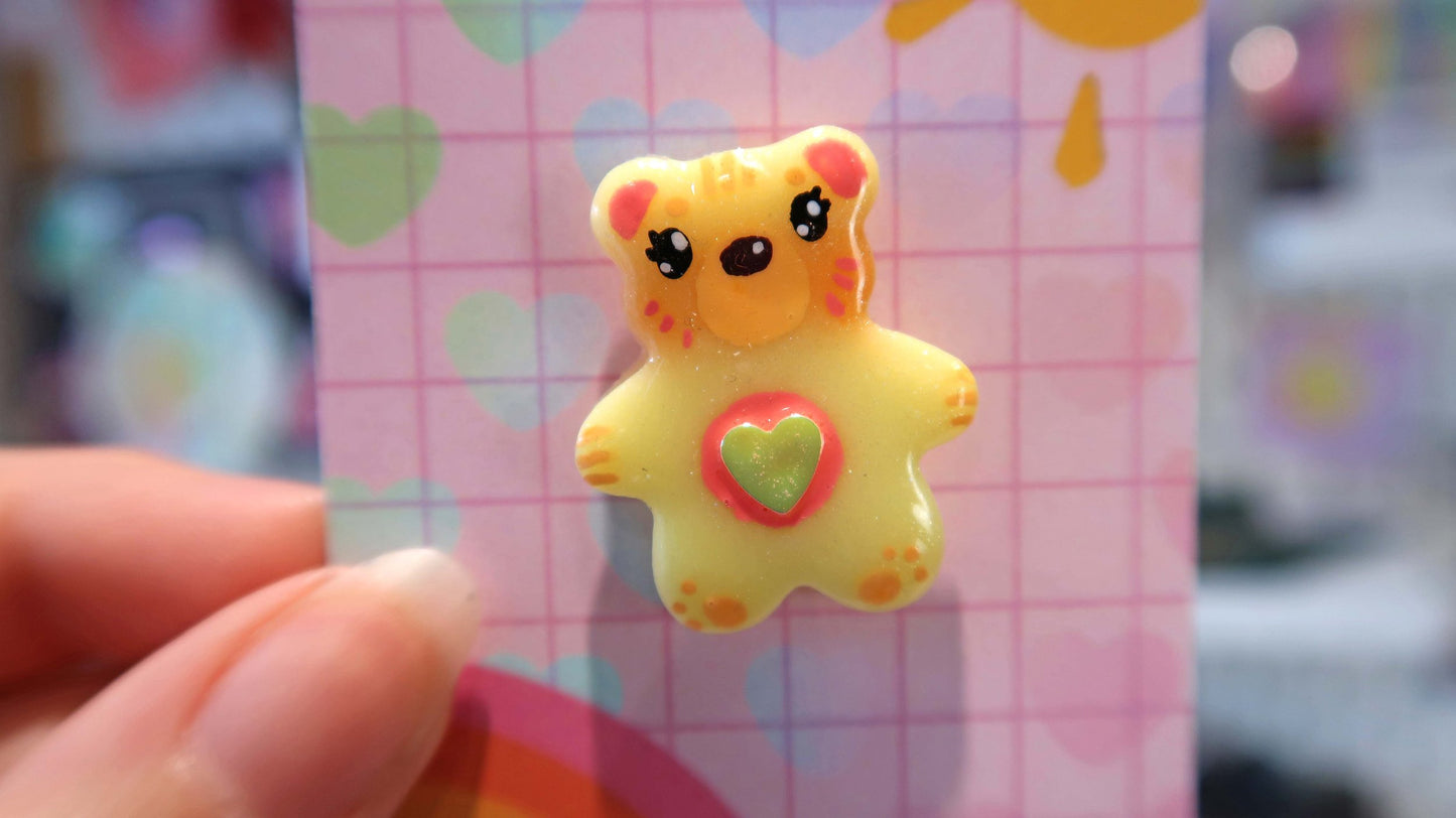 Yellow Gold Heart Bear Pin